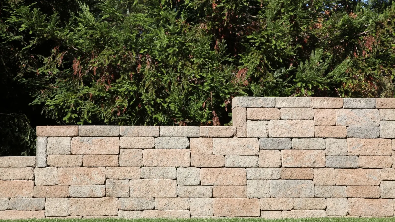 Retaining Wall & Hardscape Installation project photo in Pasco, WA